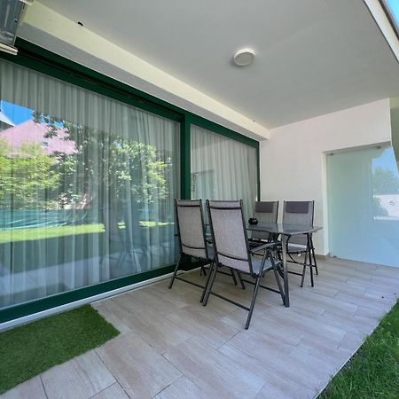 Villa Bauhaus Wellness Apartman Fsz. 1 Siófok Exterior foto