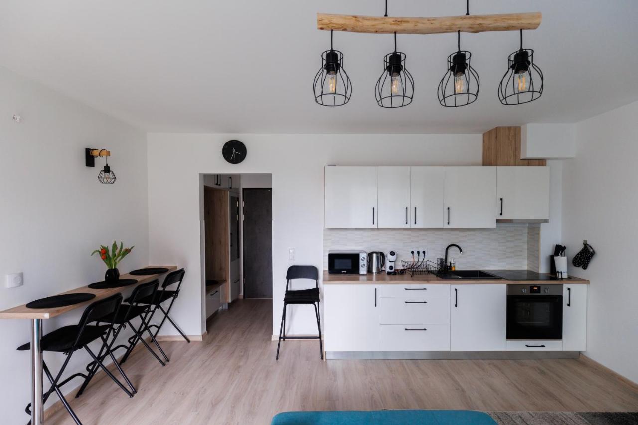 Villa Bauhaus Wellness Apartman Fsz. 1 Siófok Exterior foto