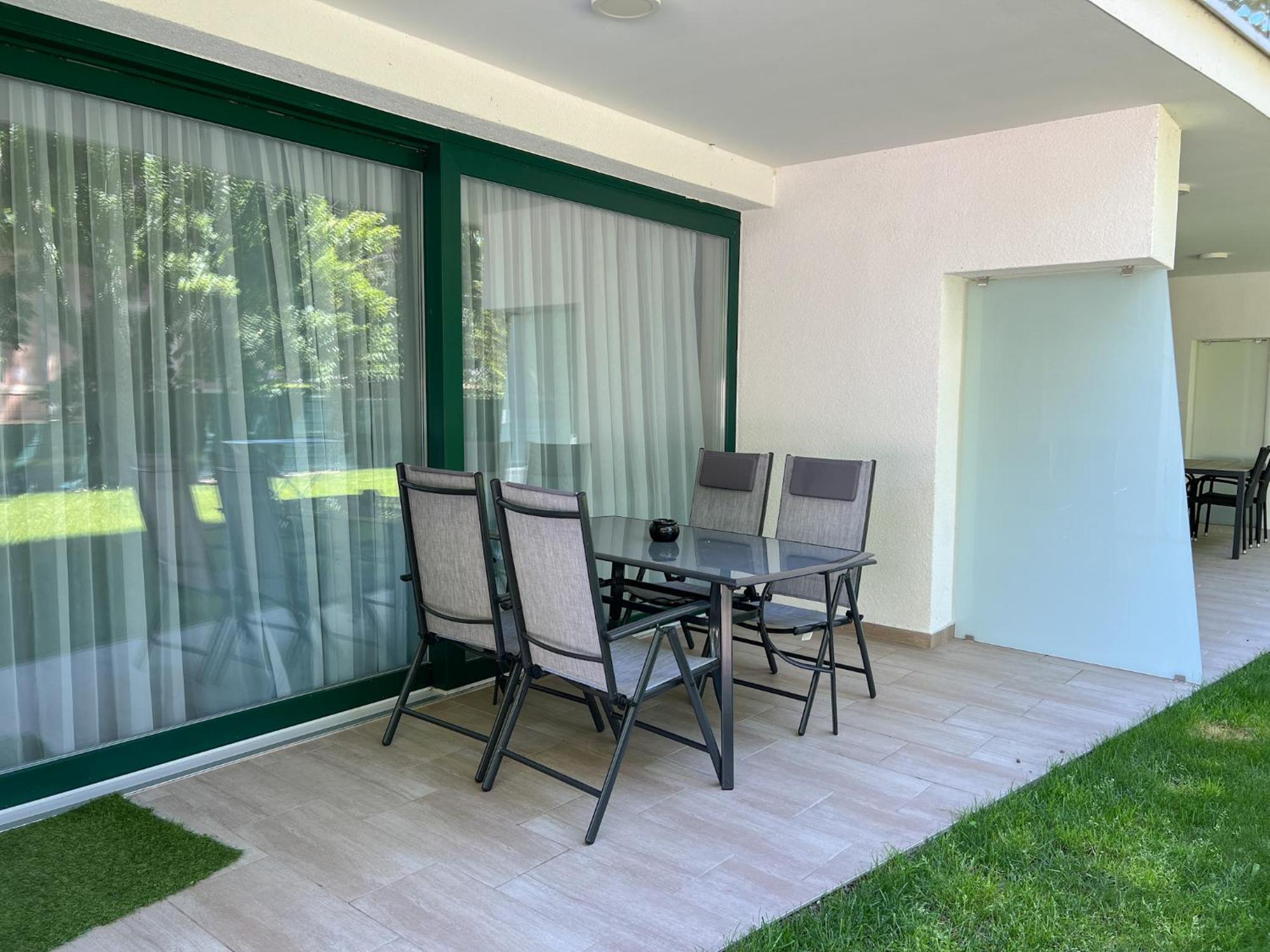 Villa Bauhaus Wellness Apartman Fsz. 1 Siófok Exterior foto